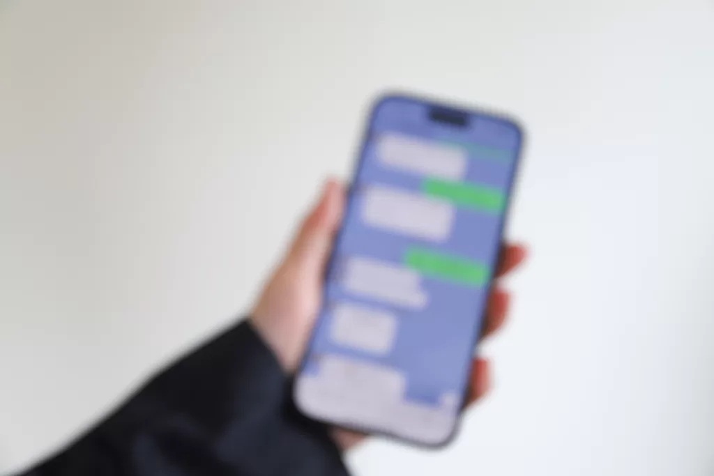 LINEなどへ誘導しようとする